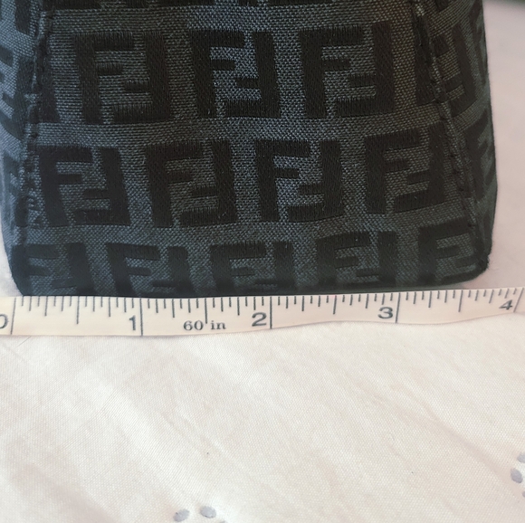 Fendi Pochette - Picture 9 of 16